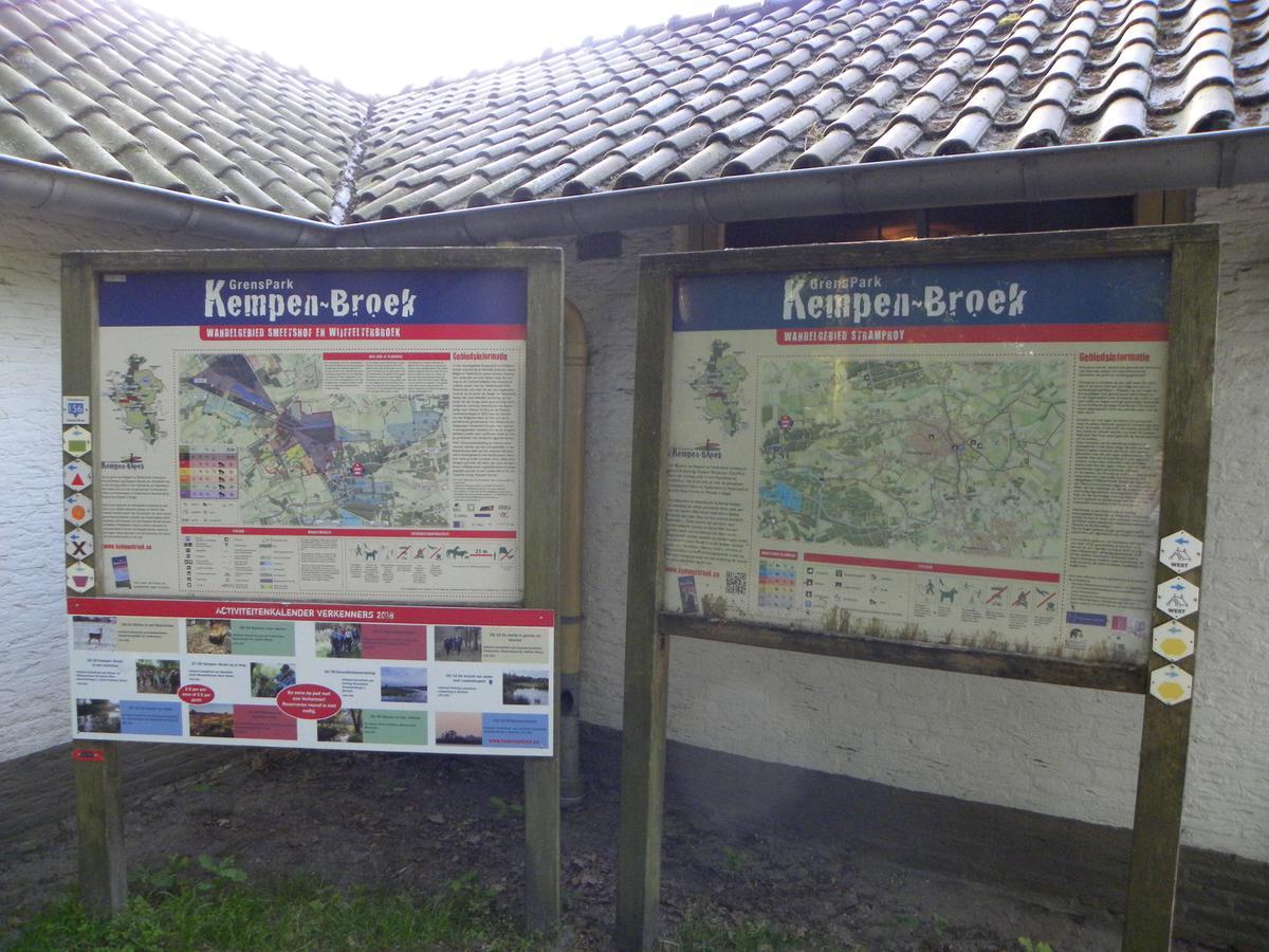 Bungalows Bospark Te Stramproy Exteriér fotografie